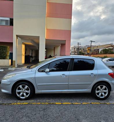 PEUGEOT 307 1.6 PRESENCE PACK 16V FLEX 4P MANUAL PEUGEOT 307 1.6 PRESENCE PACK 16V FLEX 4P MANUAL